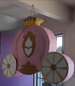 Princess Carriage Pinata
