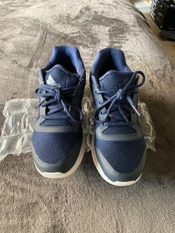 Adidas Bounce shoe navy size 10