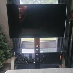 3D TV Samsung With Entertainment Center 