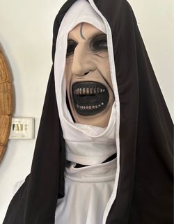 Halloween Mask & Costume/ The Nun