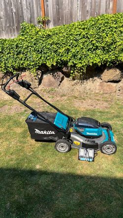 Makita LXT 36V (18V X2) LXT® Brushless 21" Self‑Propelled Commercial Lawn Mower