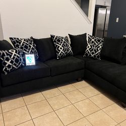 Black Sectional Christmas Special 🎄