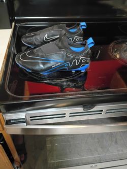 Soccer cleats