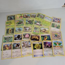 Lot Of Pokémon Card With 33 Holos Pokémon  With 6TCG Brilliant Stars Online Code Cards 