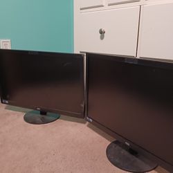 2 Computer Monitors