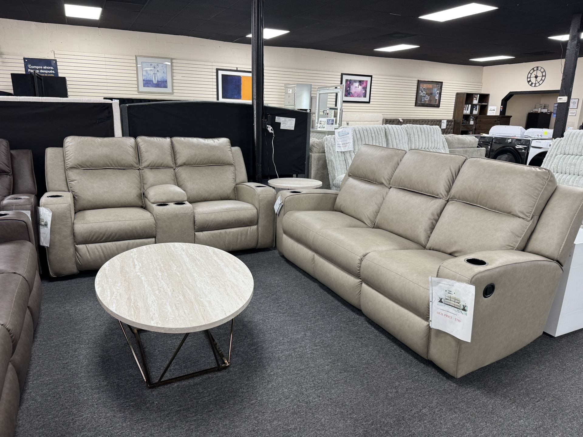 Leather Recliner Sofa & Loveseat. 🚚WE DELIVER🚚