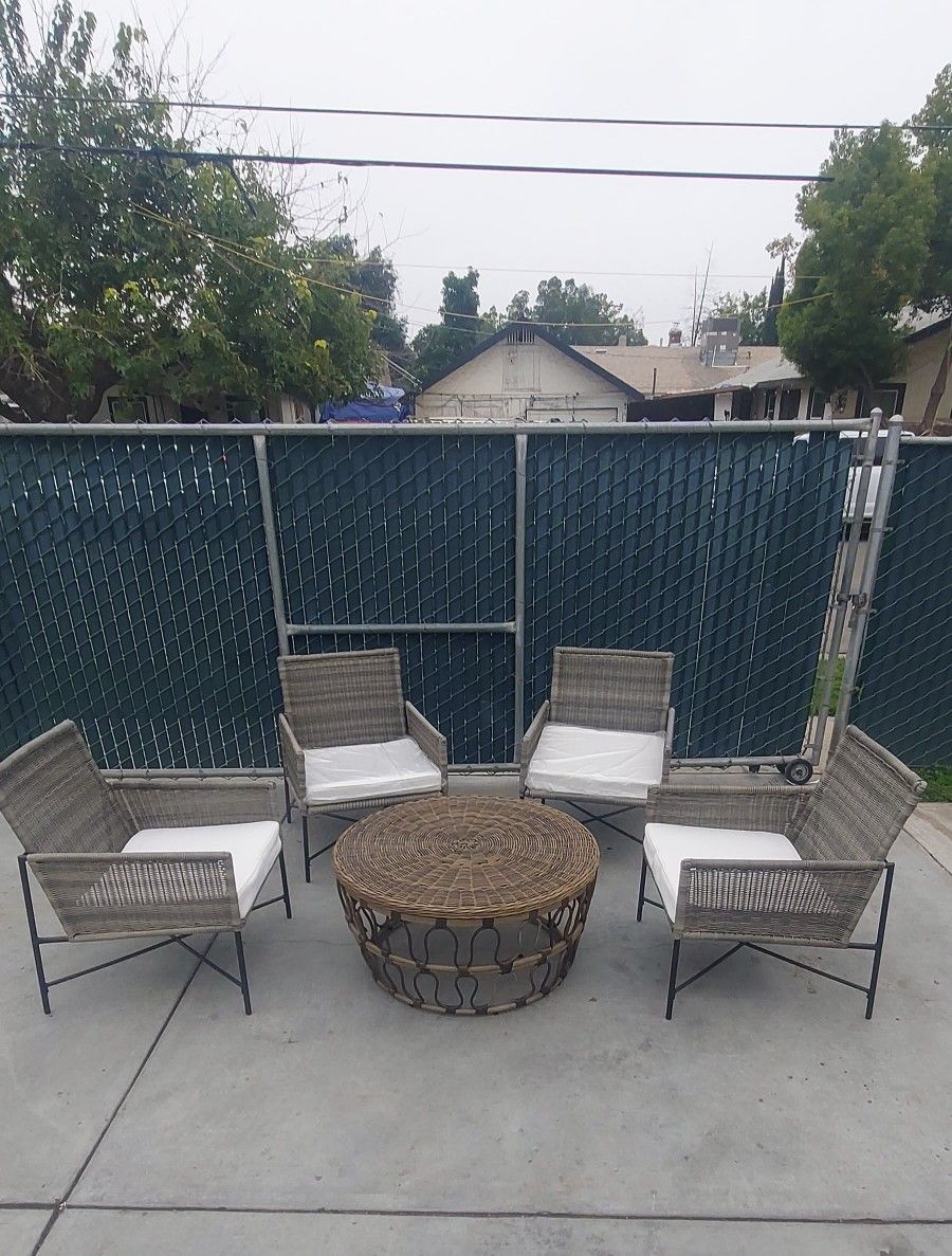 ποΈ5 Piece Outdoor Wicker Patio Chat Set