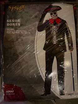 Señor bones Spirit Halloween
