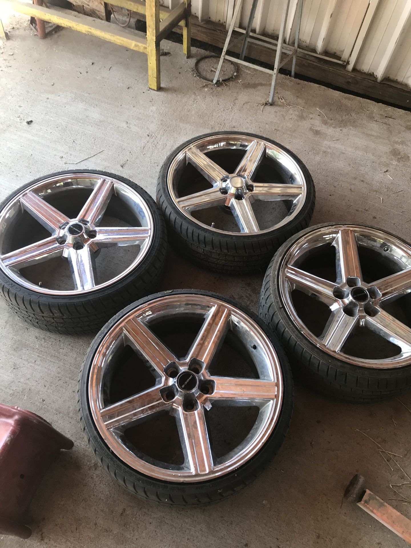 22” irocs 5x4.75 / 5x120.7 bolt pattern