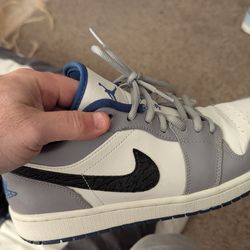 Mens Jordan 1 Low