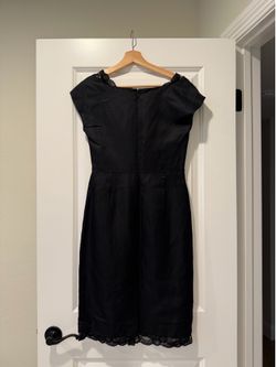 Black Banana Republic Mad Men collection size 2 . In excellent condition and only worn once.