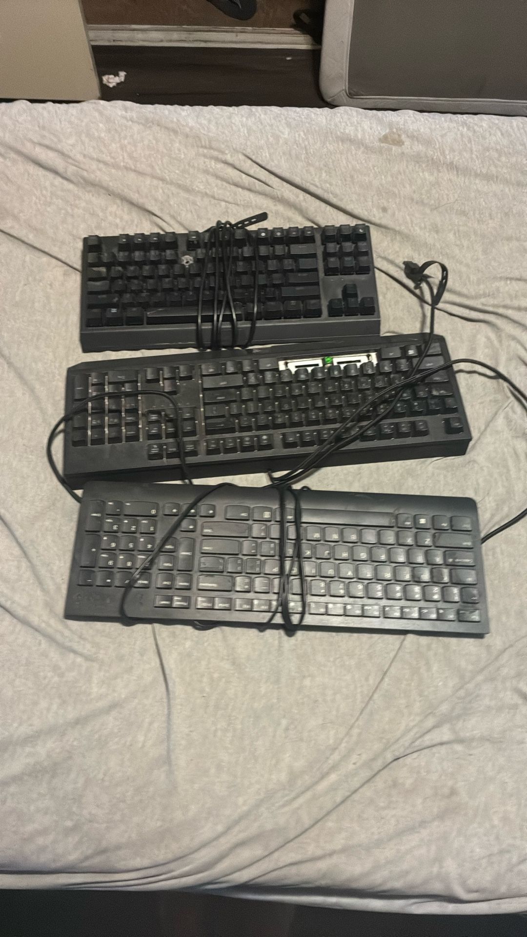 2 Razer Keyboards, 1 Lenovo Membrane Keyboard 