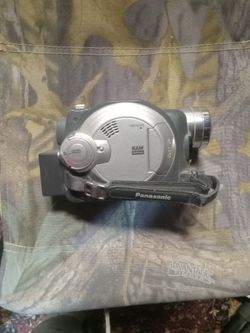 Panasonic VDR-M70 camcorder