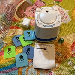 Munchkin Nursery Projector And sound system