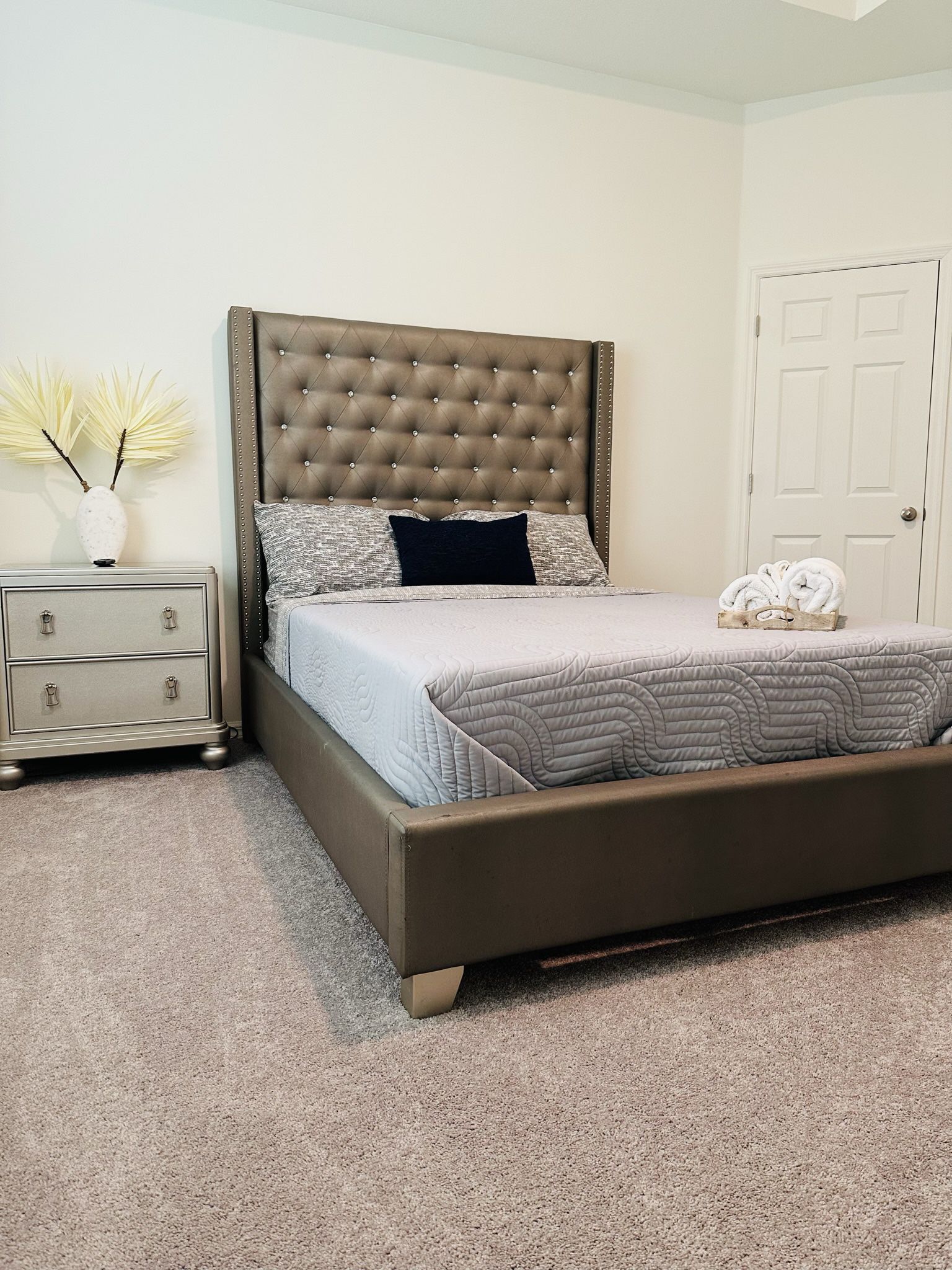 Queen Size Bedroom Set, Night Stand ,Mattress And Spring Box Included