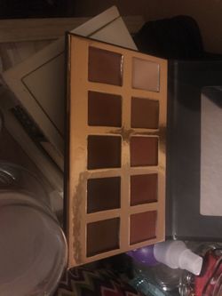 Eye shadow