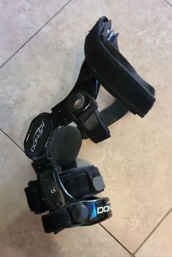 Donjoy Knee Brace. One Side Missing Pad