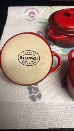Small ceramic bakeware