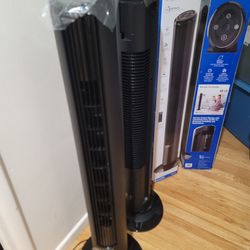 2 FANS NEW WITH REMOTE CONTROL  IN BOX 27EA. OR BOTH 40$ GOOD DEAL QUITE  LASKO BRAND