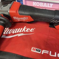 Milwaukee M18 FUEL 18V Lithium-lon Brushless Cordless 4-1/2 in./5 in. Grinder w/ Paddle Switch