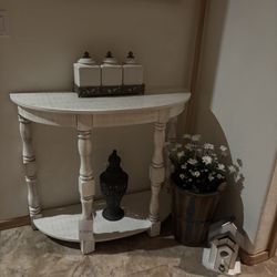 Kirklands Home Savannah Distressed Half moon Console Table