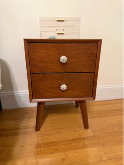 Night stand
