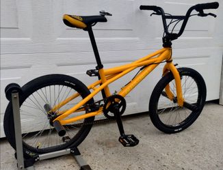 1998 SE Racing Quadrangle Freestyle  20" BMX Bike