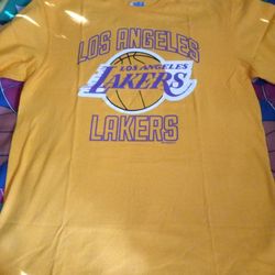 LAKERS SHIRT SIZE LARGE ADULT