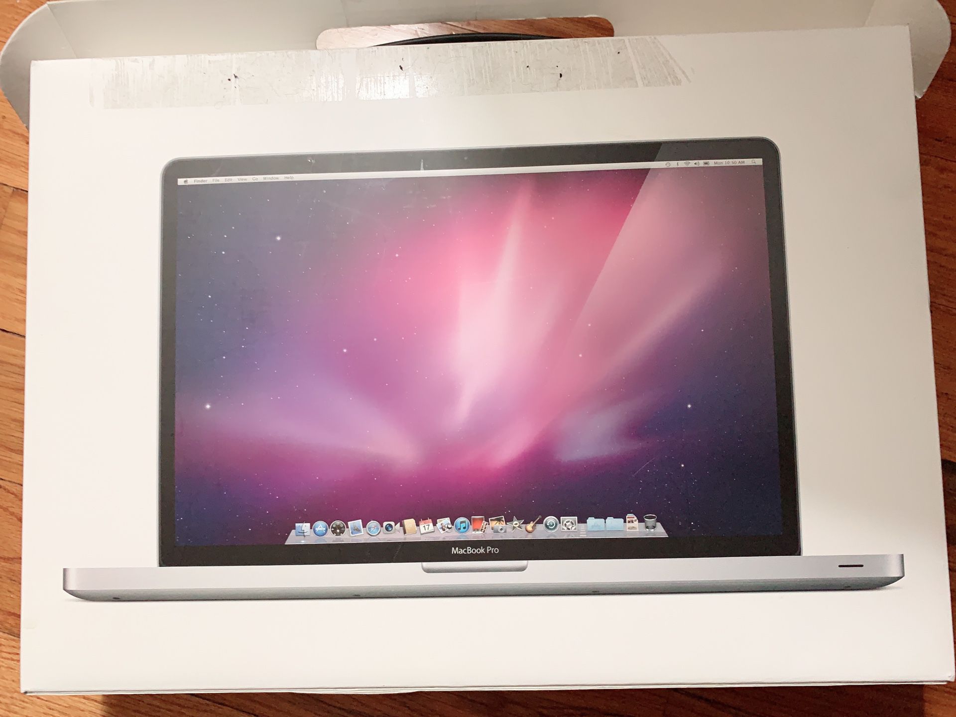 Like new condition MacBook Pro 17” inch 2011 2.2 hz i7 8gb and 1t