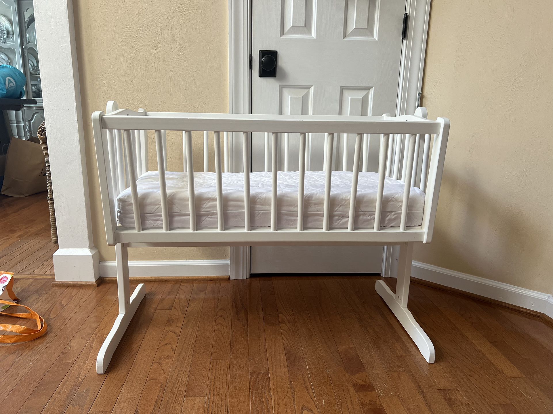 Baby / Infant cradle Or Crib 