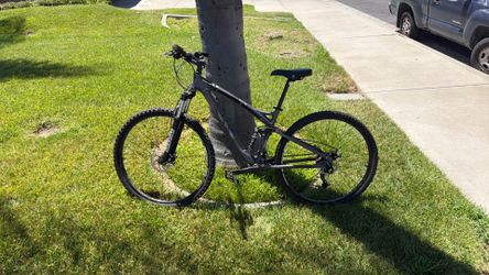 29” mountain bike. Mongoose