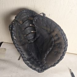 Akadema Fastpitch Series, First Base Glove