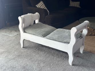 Sleigh bench