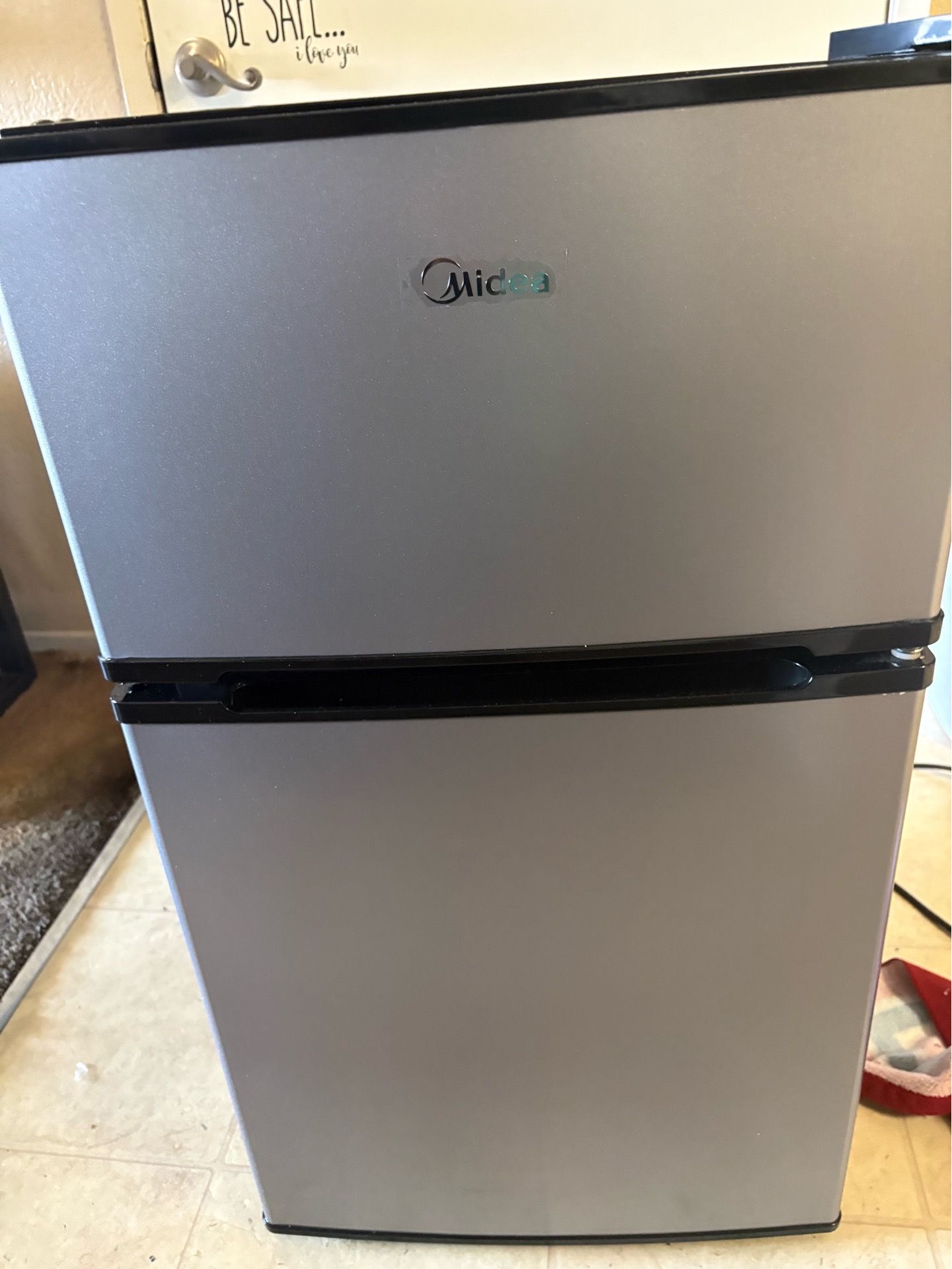 Mini fridge