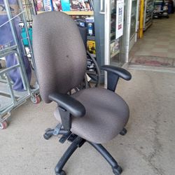 Office Chair With Many Adjustments