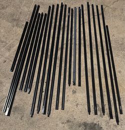 LIGHTING RAIL – RUUD / JUNO T2 COMPATIBLE – BLACK EXTRUDED ALUMINUM
