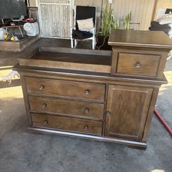 Pottery Barn Kids Baby Changing Table