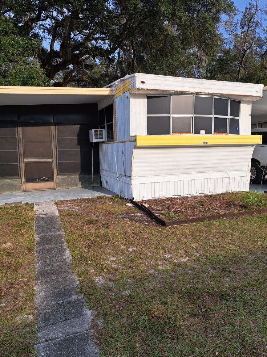 Singlewide Mobil Home