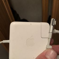 apple macbook charger 