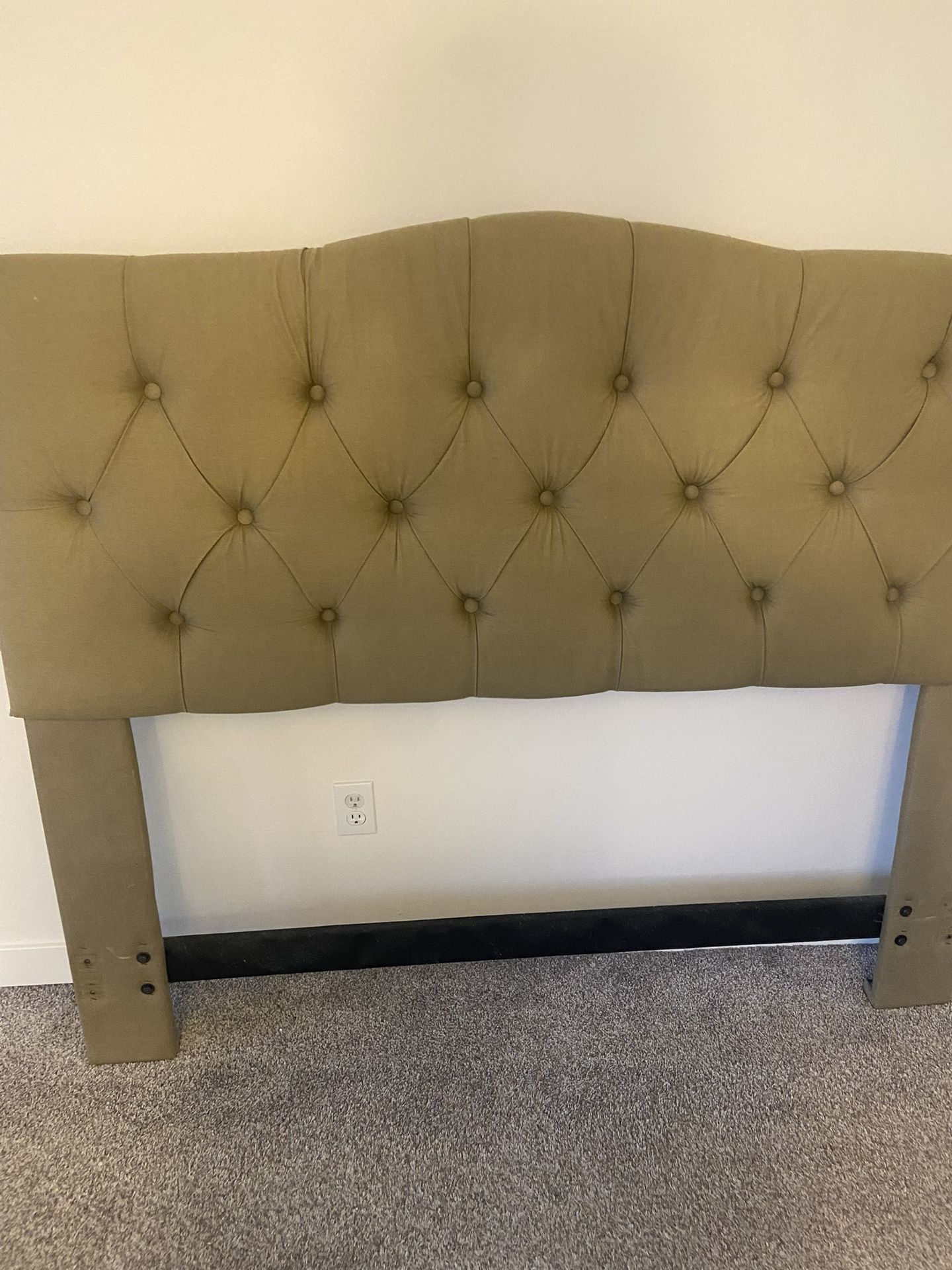 Queen Size headboard & Frame (free Box Spring) 