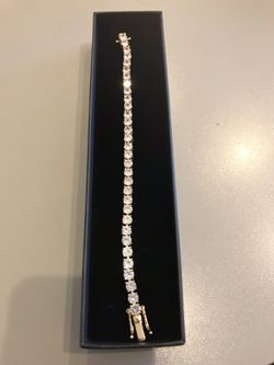 Yellow gold tennis bracelet