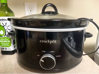 Lightly Used Crock Pot 4 Quarts