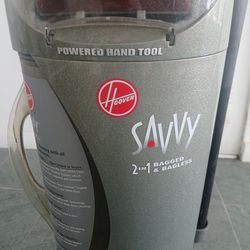 Vaccum Hoover Savvy bag less . 80 % NEW.  Good Condition.  Original Price $180. Sale For $30