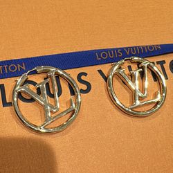 Louis Vuitton Hoops
