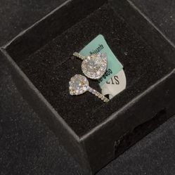 925 Sterling Silver Moissanite Teardrop Ring