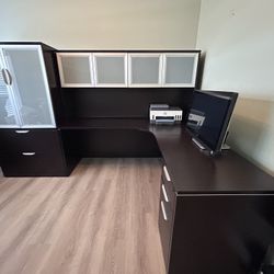 Large Desk