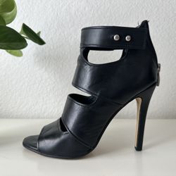 Trouvé Heels