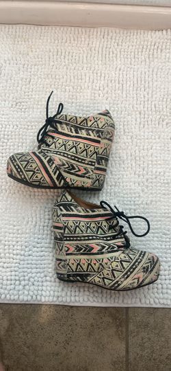 Women’s Wedge Chunky Shoes Size 6