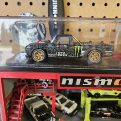 GIGANTIC HOT WHEELS SALE OVER 500 PRISTINE RARE AND CUSTOMS THIS IS A RARE SALE A 30 YEAR COLLECTION BUY 1 OR 100 EVERYTHING IS FOR SALE