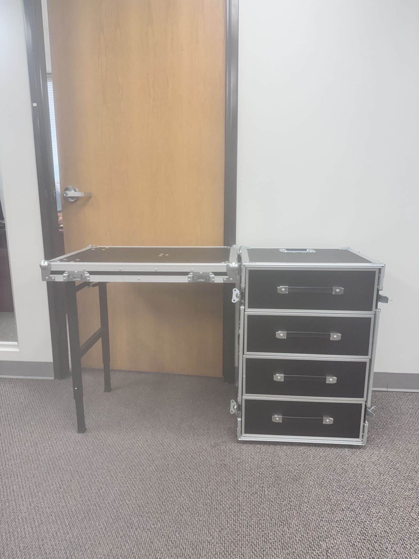 4 Drawer ATA RoadCase Portable Workstation
